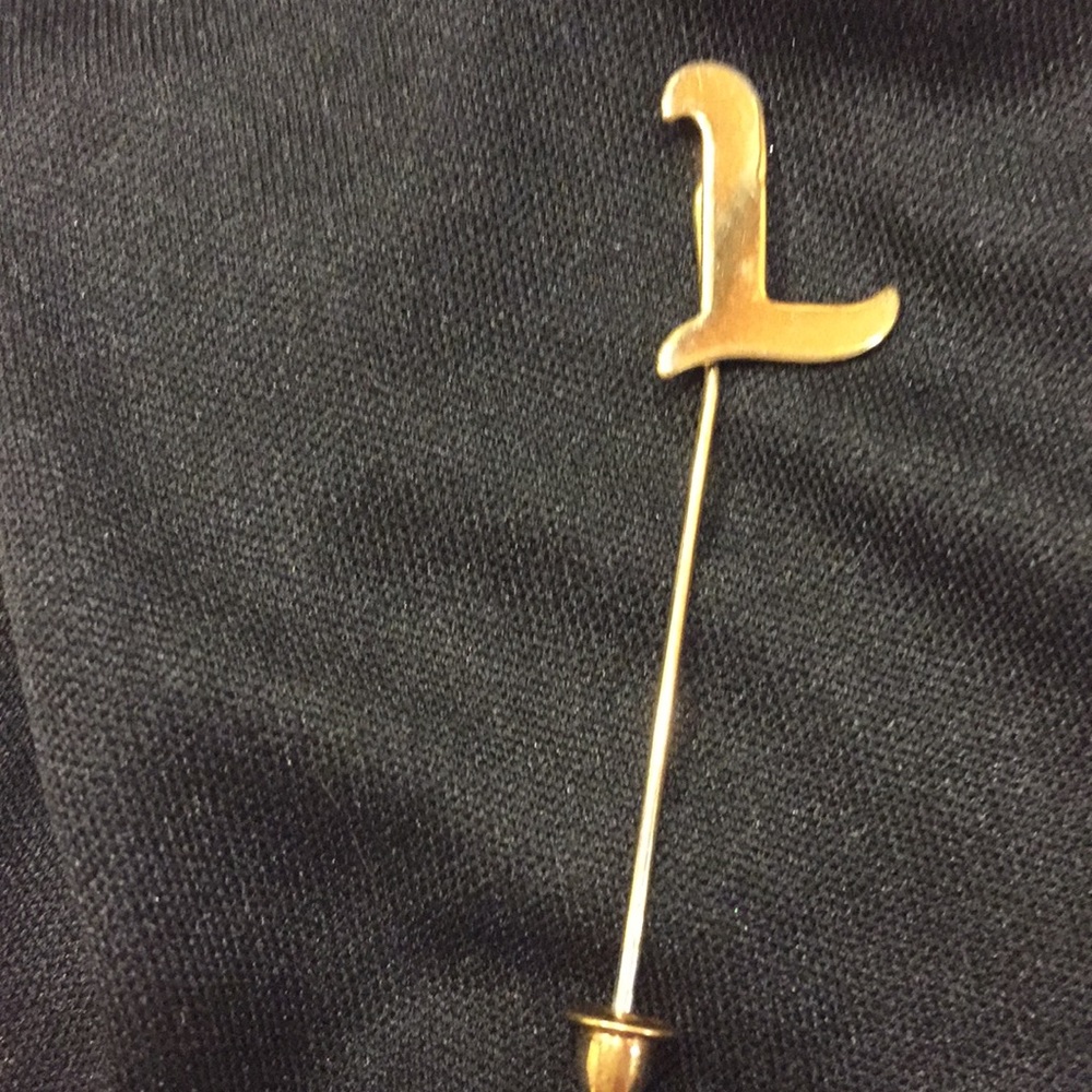 “L” stickpin in gold overlay